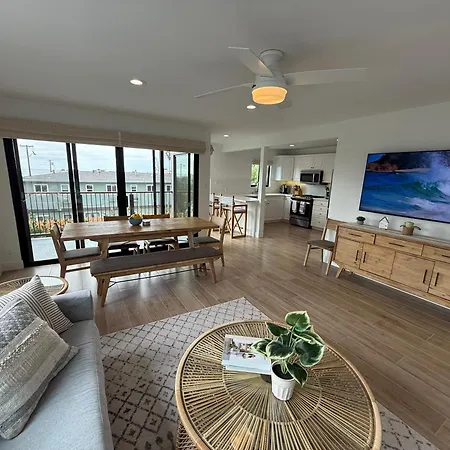 Modern Laguna Beach Duplex - Prime Location!